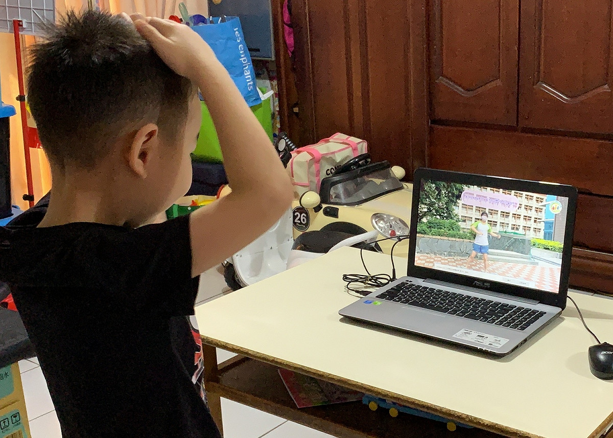 弘光幼兒園老師設計多元防疫課，幼童在家便能自學。 弘光科大/提供