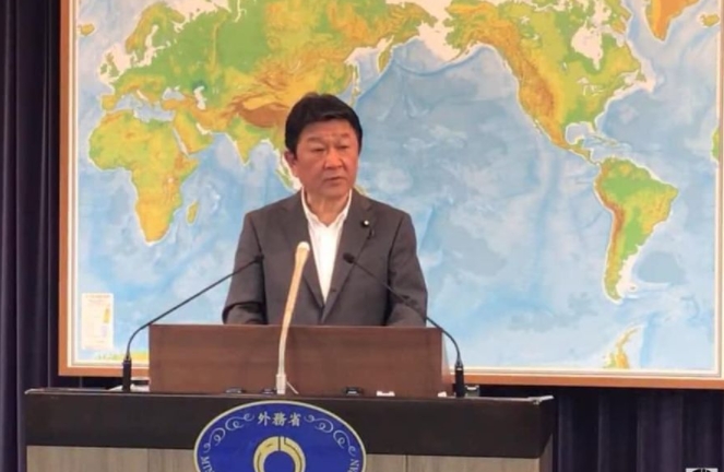 日本外務省茂木大臣將在7月8日空運113萬劑AZ疫苗到台灣。 圖 : 翻攝自謝長廷臉書