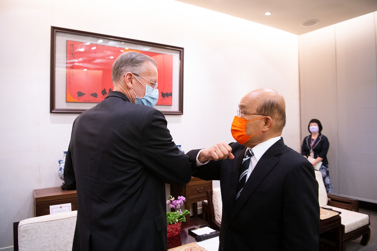 蘇貞昌今天接見美國在台協會（AIT）台北辦事處處長酈英傑。 圖：行政院提供