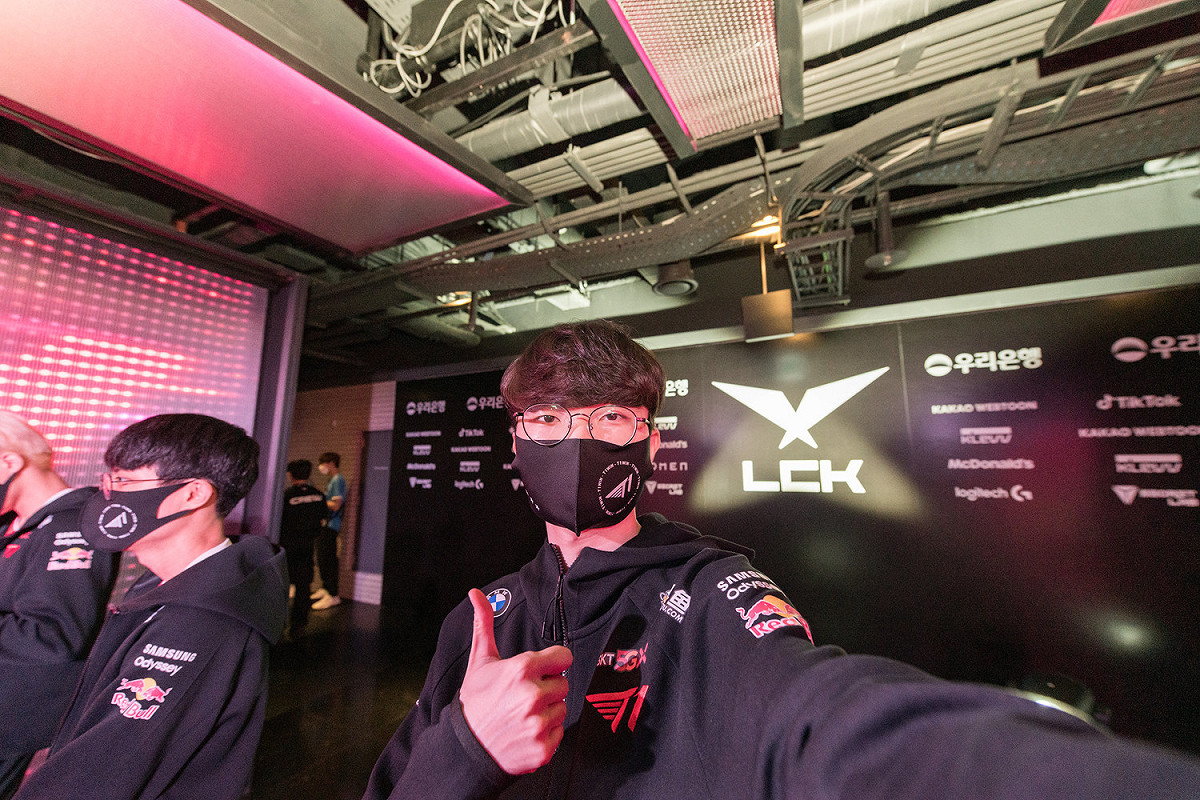 T1傳奇中路選手Faker持續穩坐LCK歷史擊殺王寶座。 圖：翻攝自LCK Flickr
