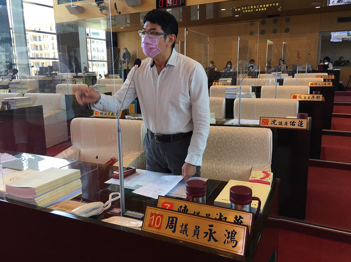 台中市議員周永鴻建議當局應建立高中職以下學生與年長者生活周遭的防疫網。 市議員周永鴻/提供