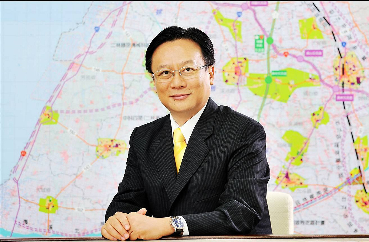 彰化縣前縣長卓伯源宣布參選國民黨主席。 圖：翻攝卓伯源臉書