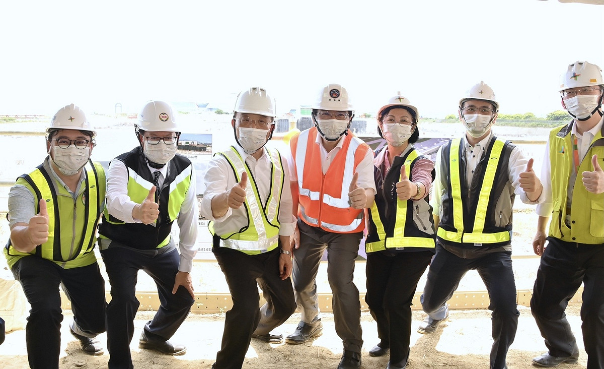 行政院長蘇貞昌視察桃園機場第三航廈工程。 圖：行政院提供