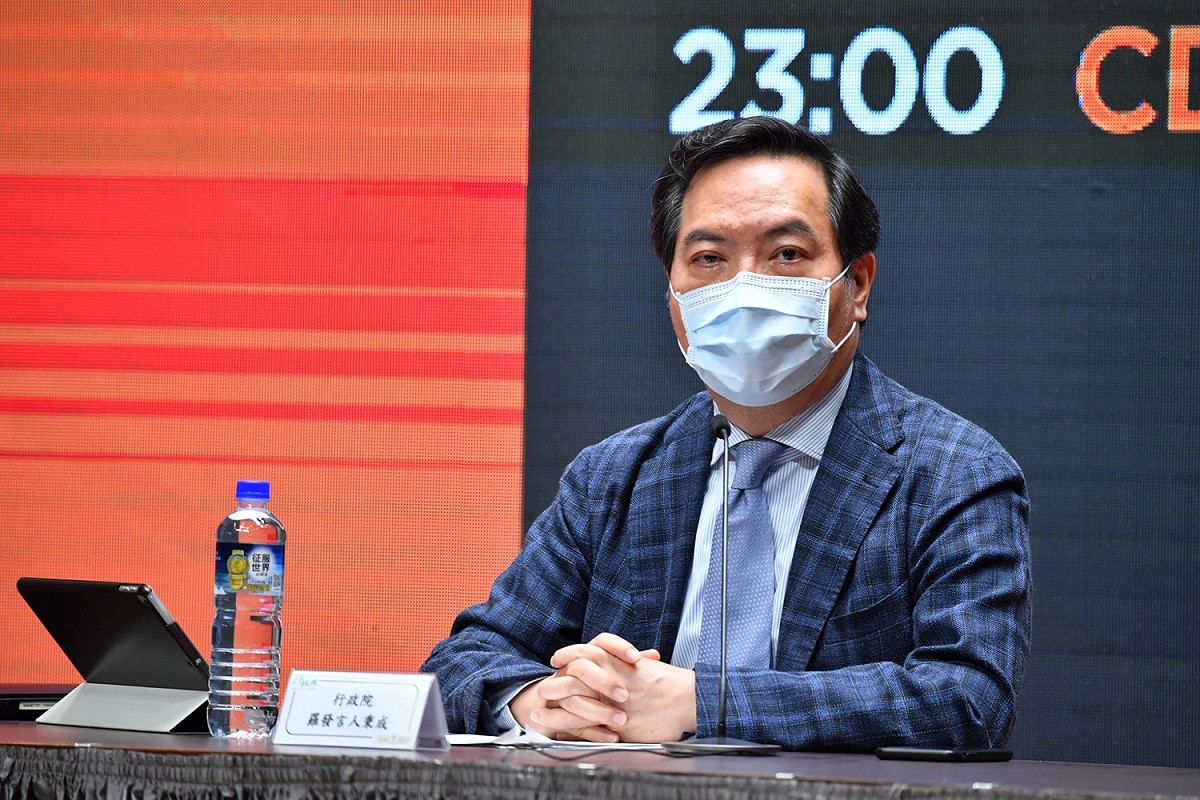 行政院發言人羅秉成說明，現階段沒有開啟新的疫苗採構專案必要性。 圖：行政院/提供