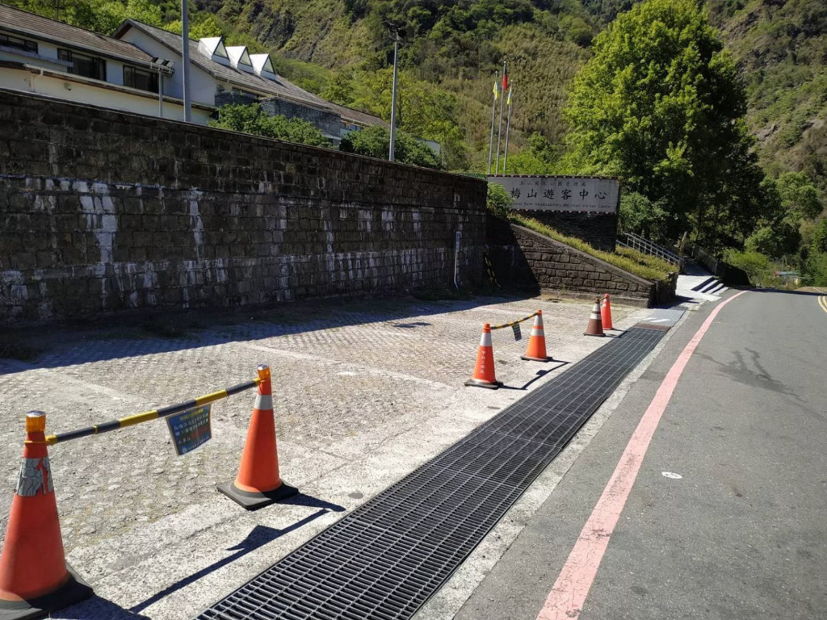 玉山國家公園因應防疫，停車場降載只開放4成車位；圖為玉山國家公園停車場。 圖：玉山國家公園官網 (資料照片)
