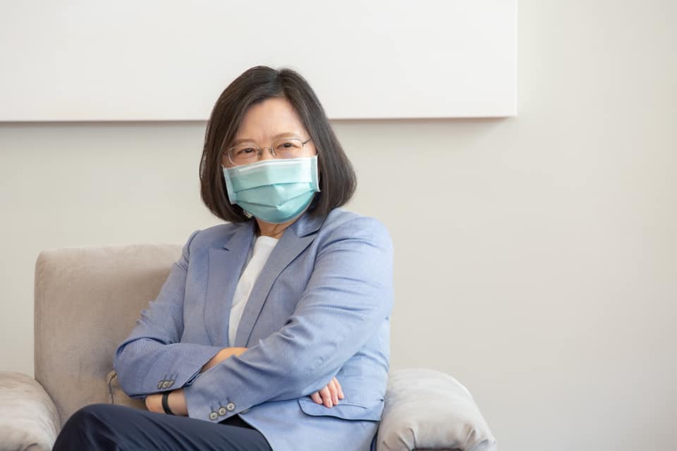蔡英文表示，持續爭取更多疫苗，是這段時間她最優先的工作。 圖：翻攝蔡英文臉書