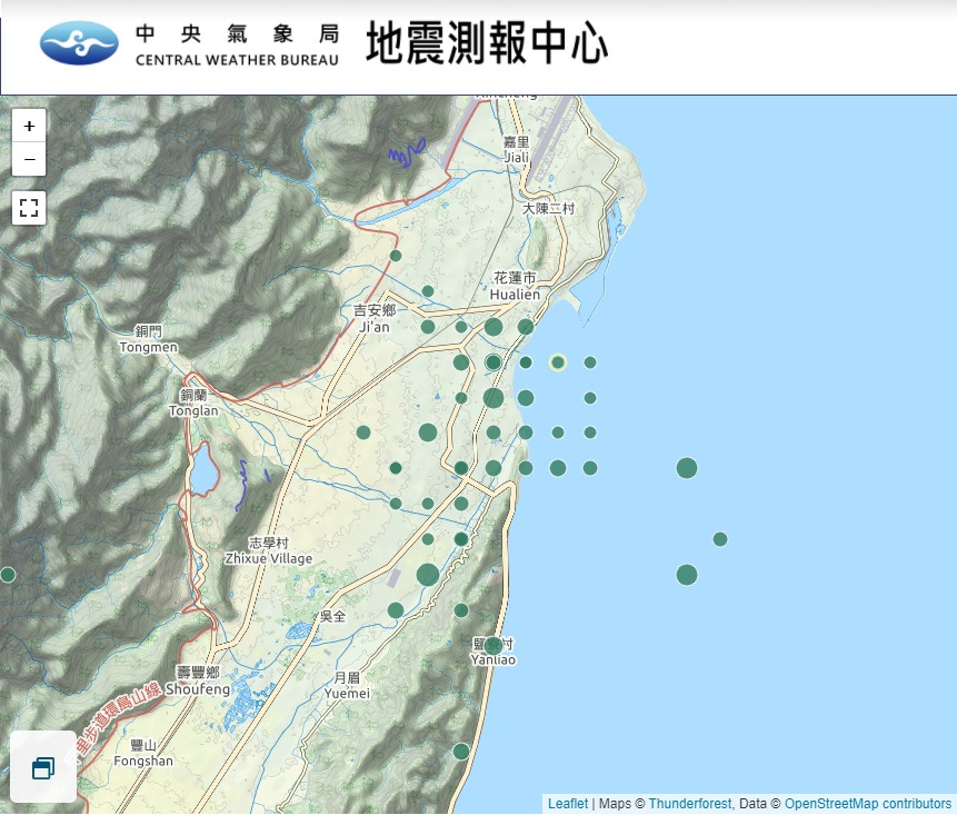 昨日花蓮一天發生42起地震，氣象局長鄭明典在臉書分享地震圖。 圖：擷取自鄭明典臉書