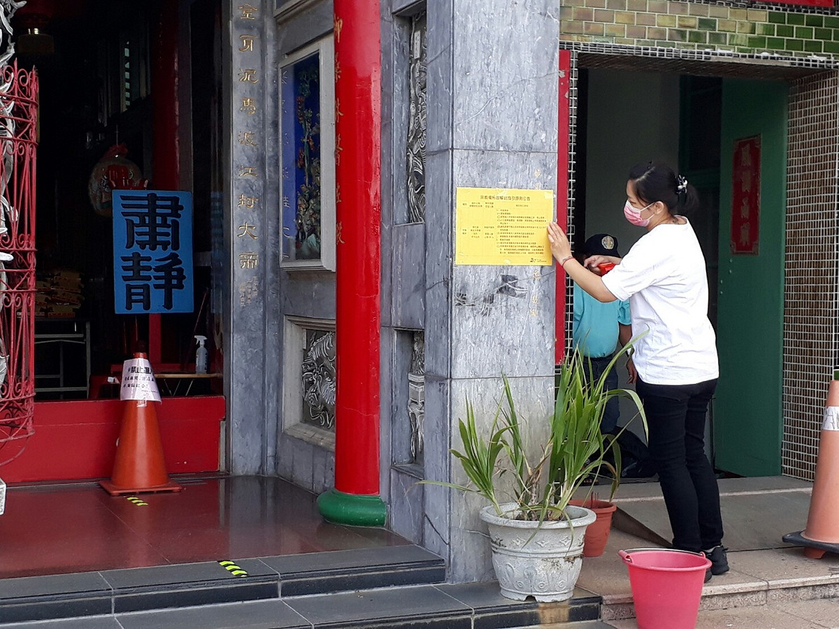 台南市今天統計，5宮廟已經獲得民政局核准同意計畫，民眾可以入內進行小型且靜態的宗教儀式。 圖：台南市民政局提供