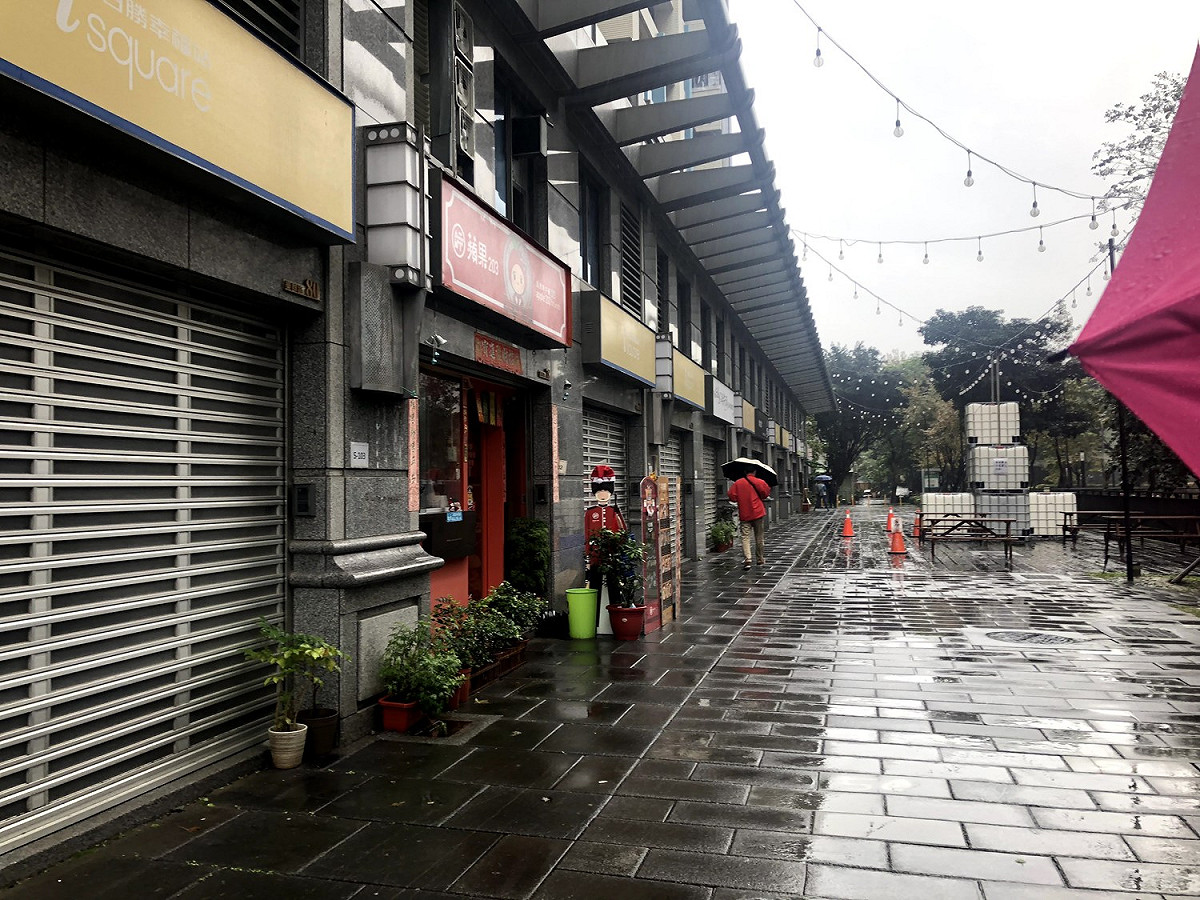 板橋浮洲合宜住宅疑涉及以「假債權、真買賣」手法，規避10年不得移轉之「閉鎖期」規定。 圖：新北市經發局提供（資料照片）