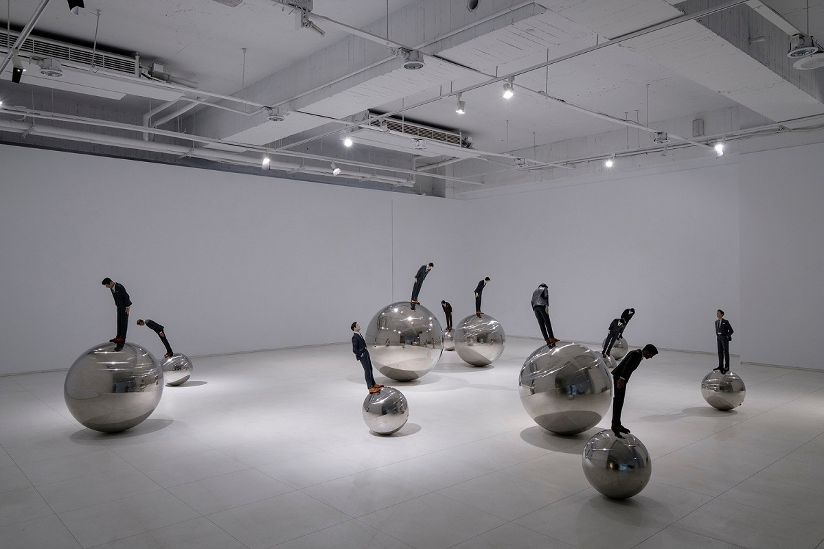 作品之一，耿傑生-「合群系列II和聲-1」。 三義木雕博物館/提供