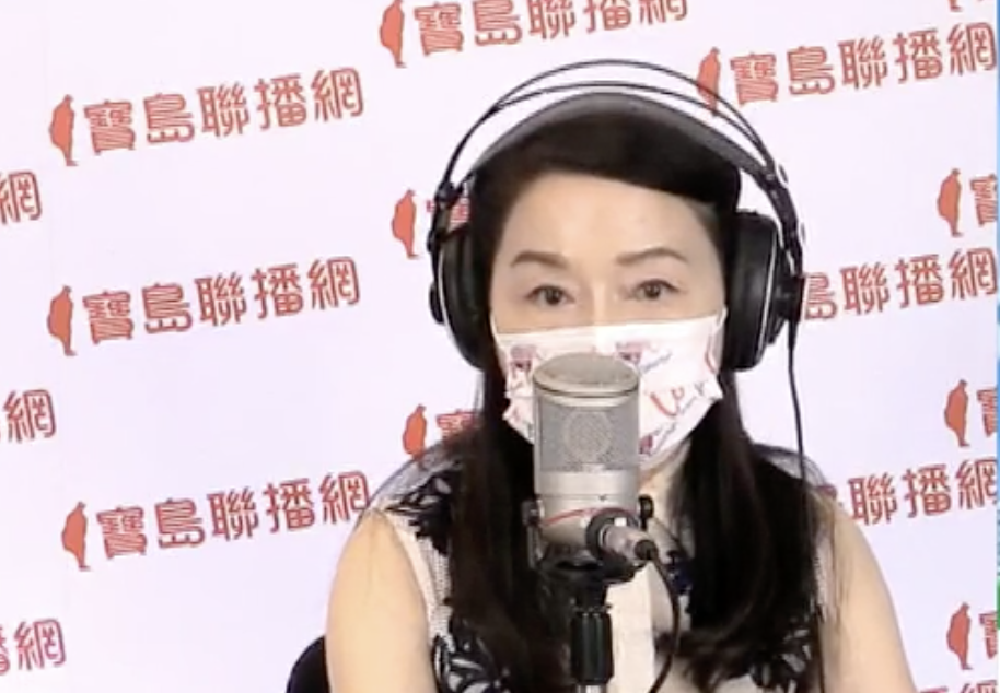 周玉蔻今天在廣播節目上痛批，中華奧會主席林鴻道「真是混蛋」。 圖：翻攝周玉蔻臉書直播（資料照片）