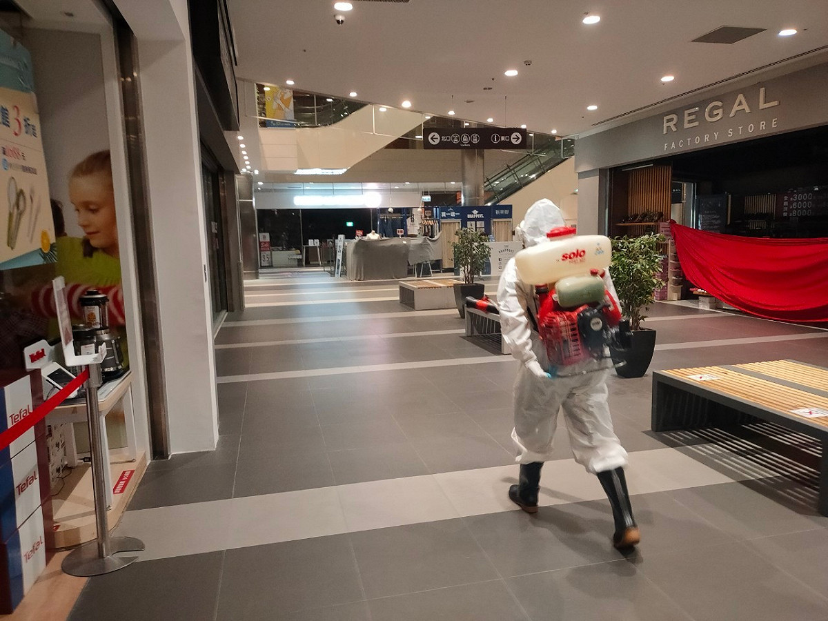 後續三井Outlet將在復業前再次清消，以確保消費者、員工安全 圖：新北市經發局提供