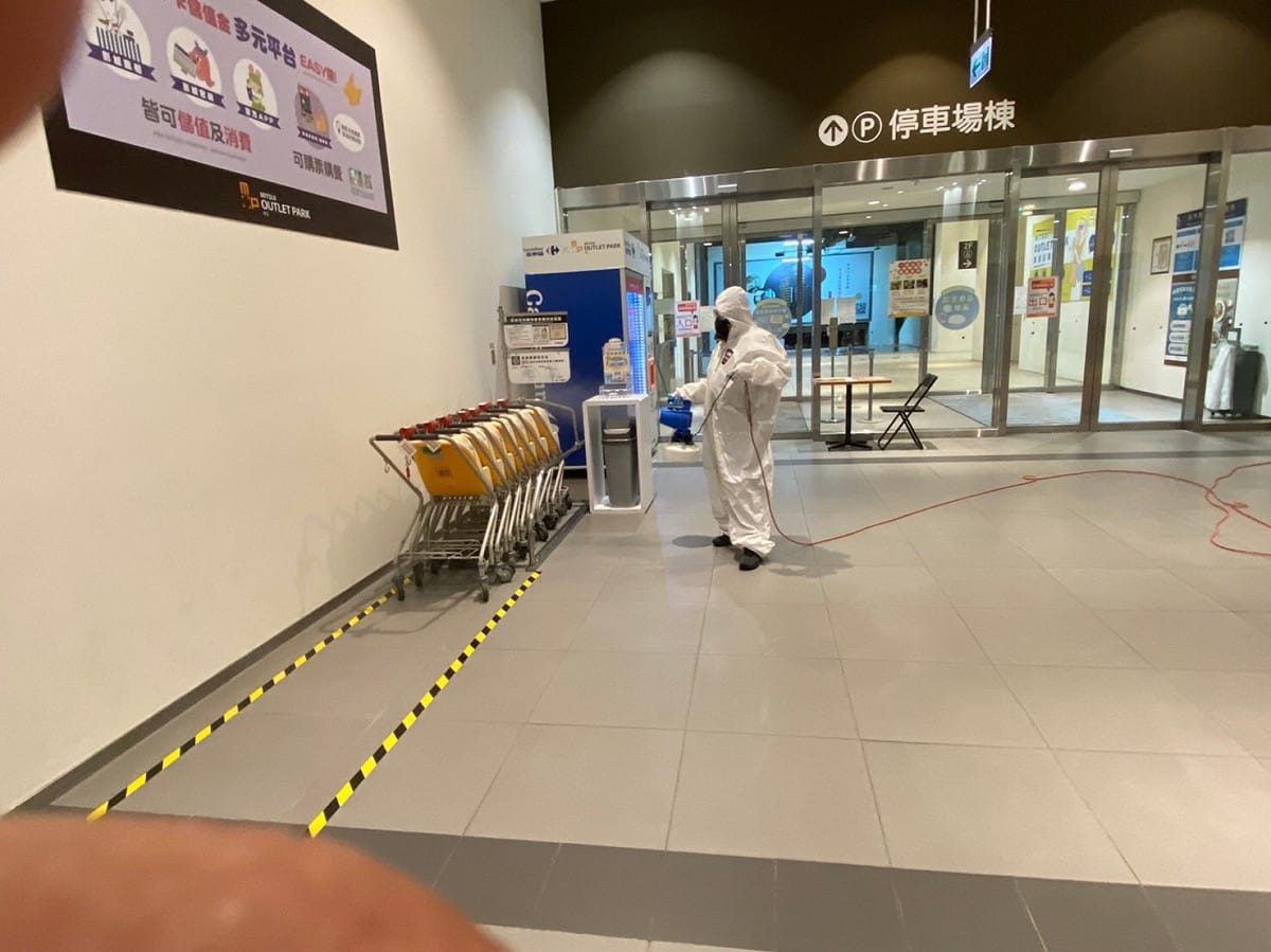 林口三井Outlet表示，所有在籍員工快篩結果為陰性，將於今（22）日起恢復正常營業。 圖：MITSUI OUTLET PARK 林口／提供
