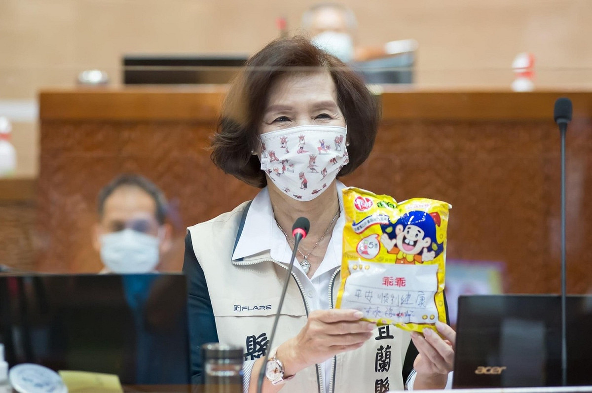 宜蘭縣議員陳文昌質疑林姿妙「大小目」，林姿妙回應，對所有議員都一視同仁。 圖：擷自林姿妙臉書
