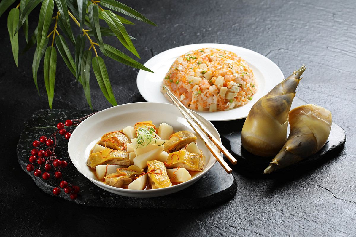 望月樓-花雕竹筍蒸黃皮雞和明太子竹筍海鮮炒飯 圖：新北市農業局提供