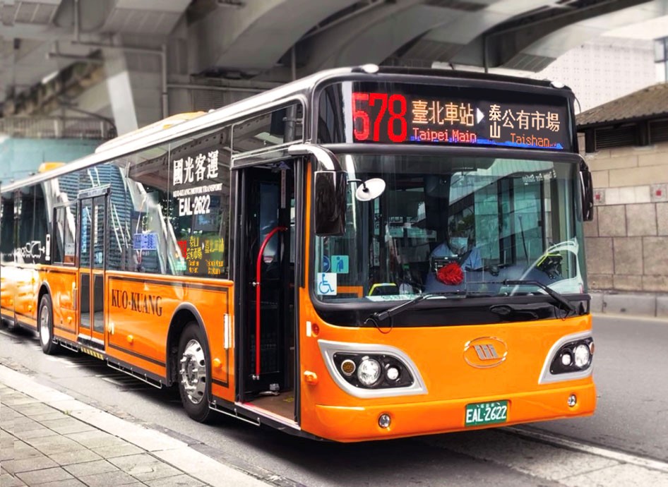 578路線公車全面汰換為「抗疫2.0」電動公車 圖：新北市交通局提供