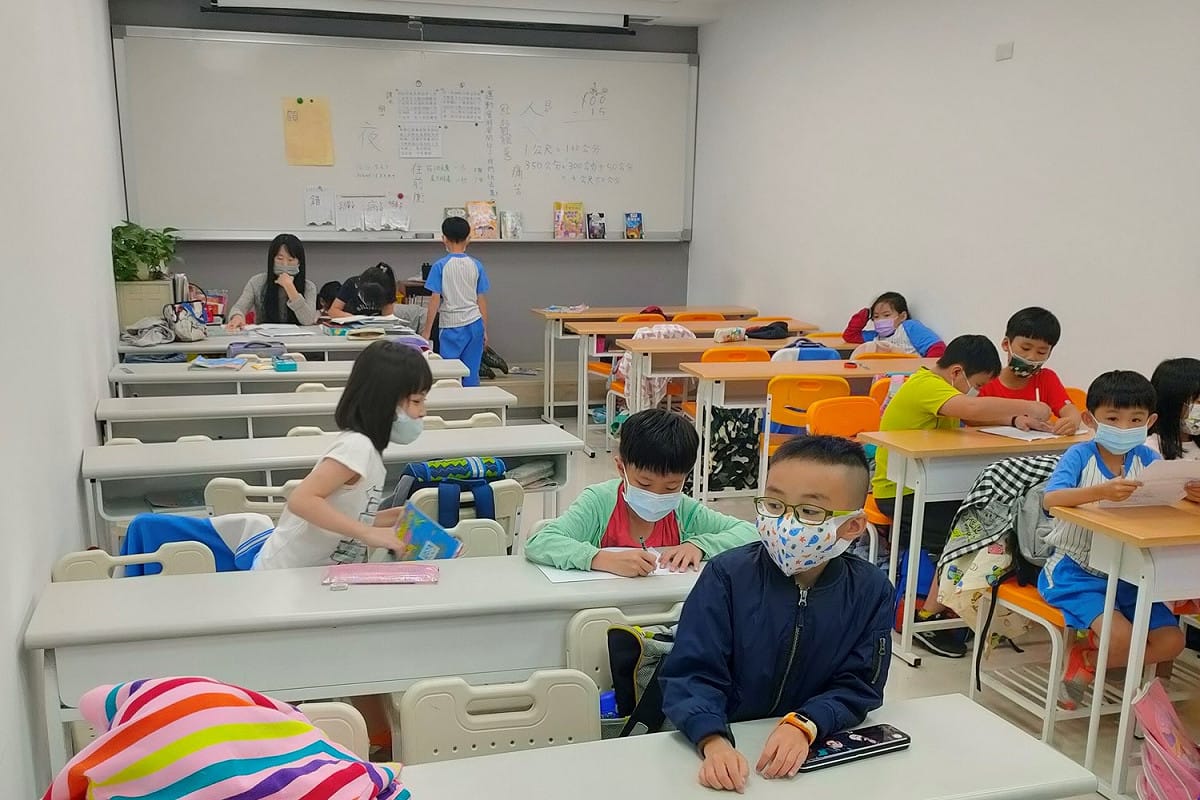 新北市7月27日起補習班有條件復課並啟動補教人員疫苗施打 圖：新北市教育局提供（資料照片）