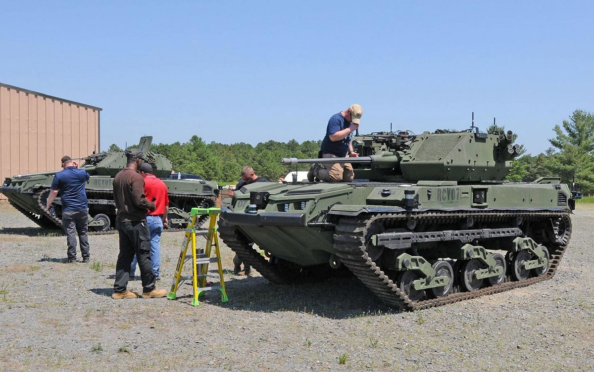 美國陸軍「RCV-M」遠程遙控戰鬥坦克原型車測試畫面。 圖：翻攝環球網
