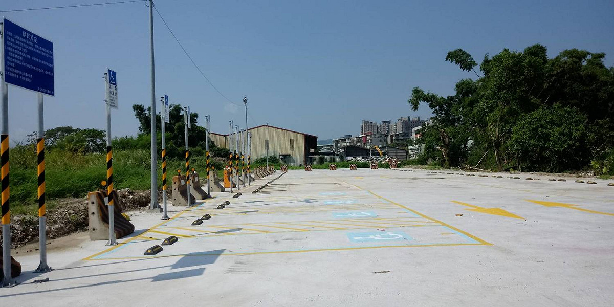 明志路2段273巷20號旁 圖：新北市交通局提供