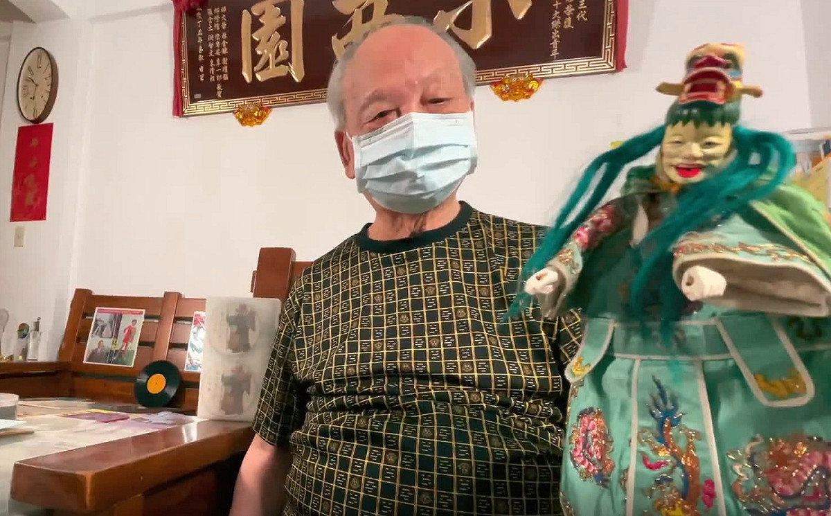 「小西園掌中劇團」團長許王先生為臺灣國寶級偶戲藝術大師 圖：新北市文化局提供