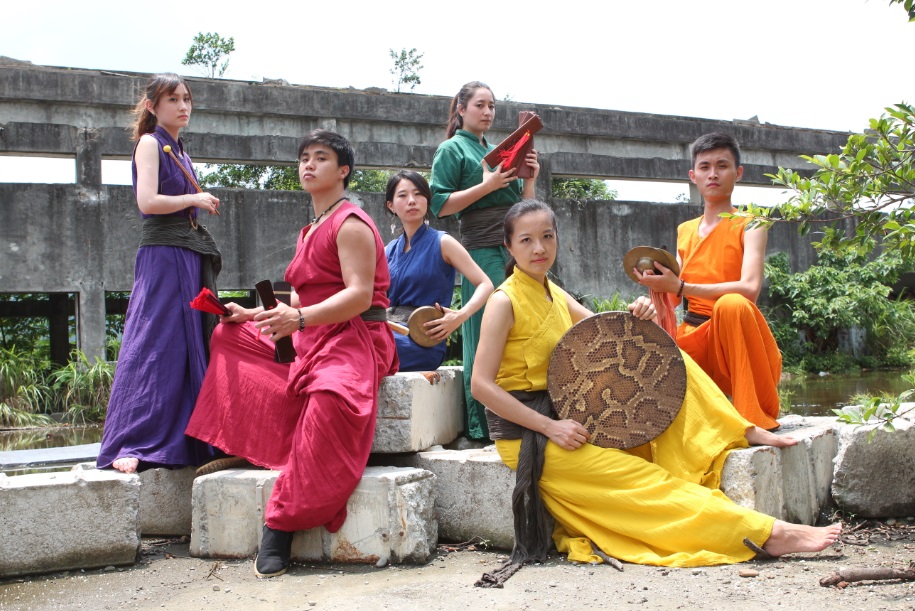 「鼓舞祭」本週六日的表演團隊包括以傳統擊樂素材結合現代創作手法的「紘采樂集」 圖：新北市文化局提供