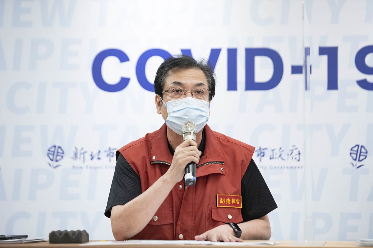 劉和然喊話中央應正視、承認疫苗不夠的問題，聽取地方建議，提供完整正確的資訊。 圖：新北市政府/提供