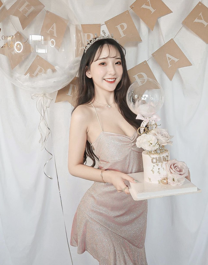 22歲網美「蕎蕎」疫情期間生日。 圖：翻攝IG／蕎蕎