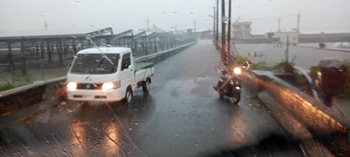 鹽埔鄉大仁東街淹水情況。 圖 ： 民眾 ／提供