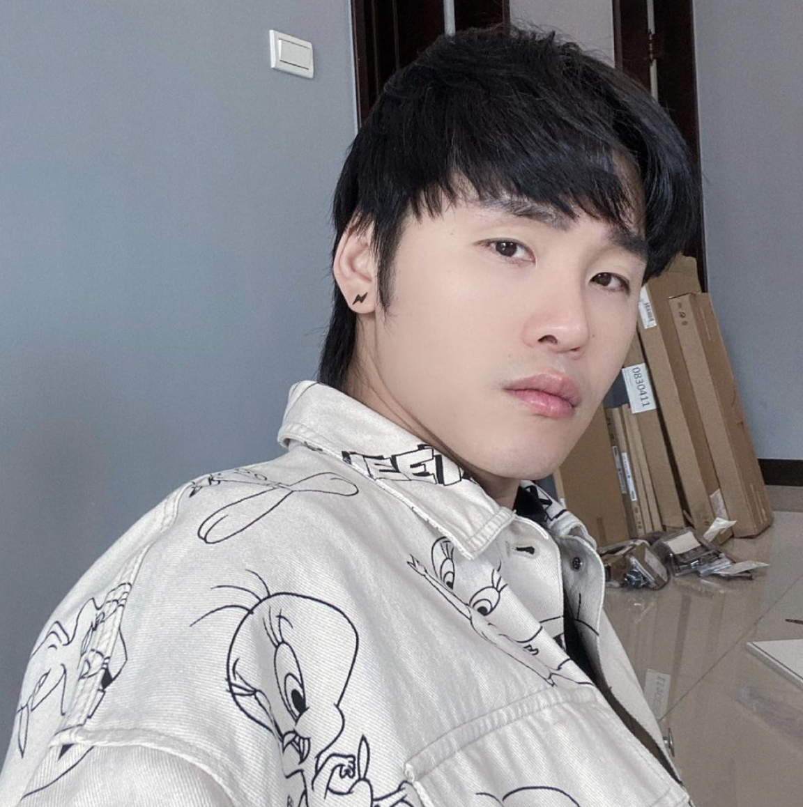 展榮被網友私訊在奧運撞臉。 圖：翻攝IG／展榮