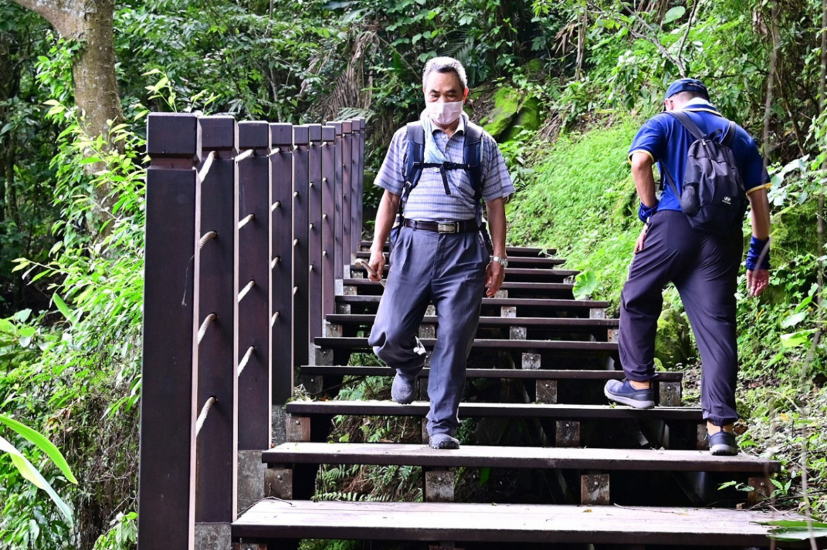 太平區咬人狗坑登山步道既有休憩區改善完工。 台中市政府觀旅局/提供