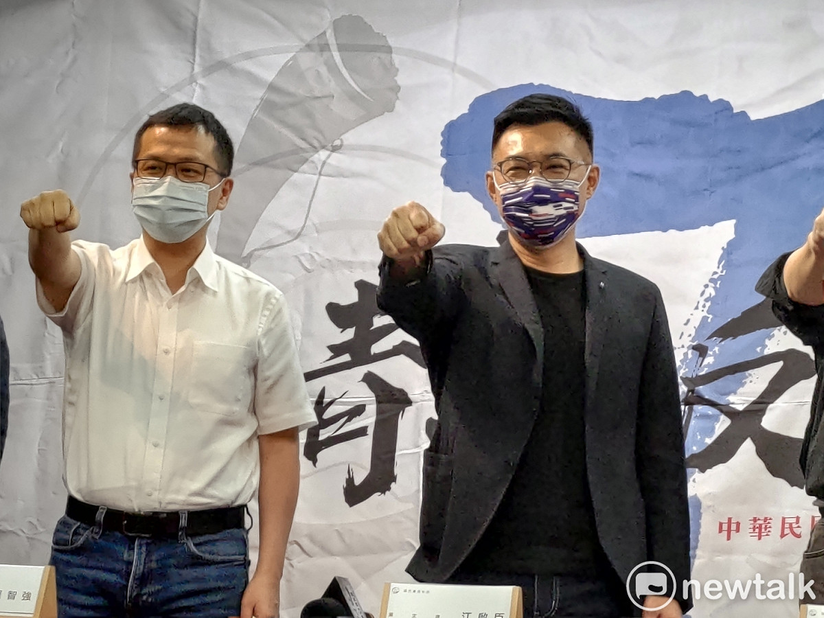 國民黨革實院長羅智強於記者會上，發言力挺國民黨主席江啟臣。 圖：黃建豪/攝