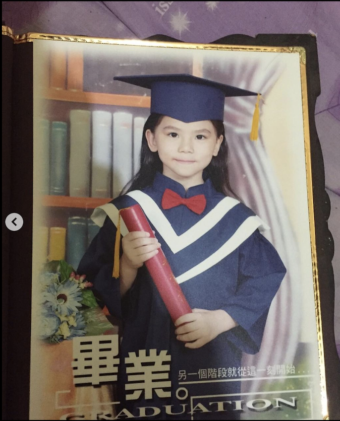 蕾菈幼稚園的畢業照 圖：翻攝IG/蕾菈 Lyla