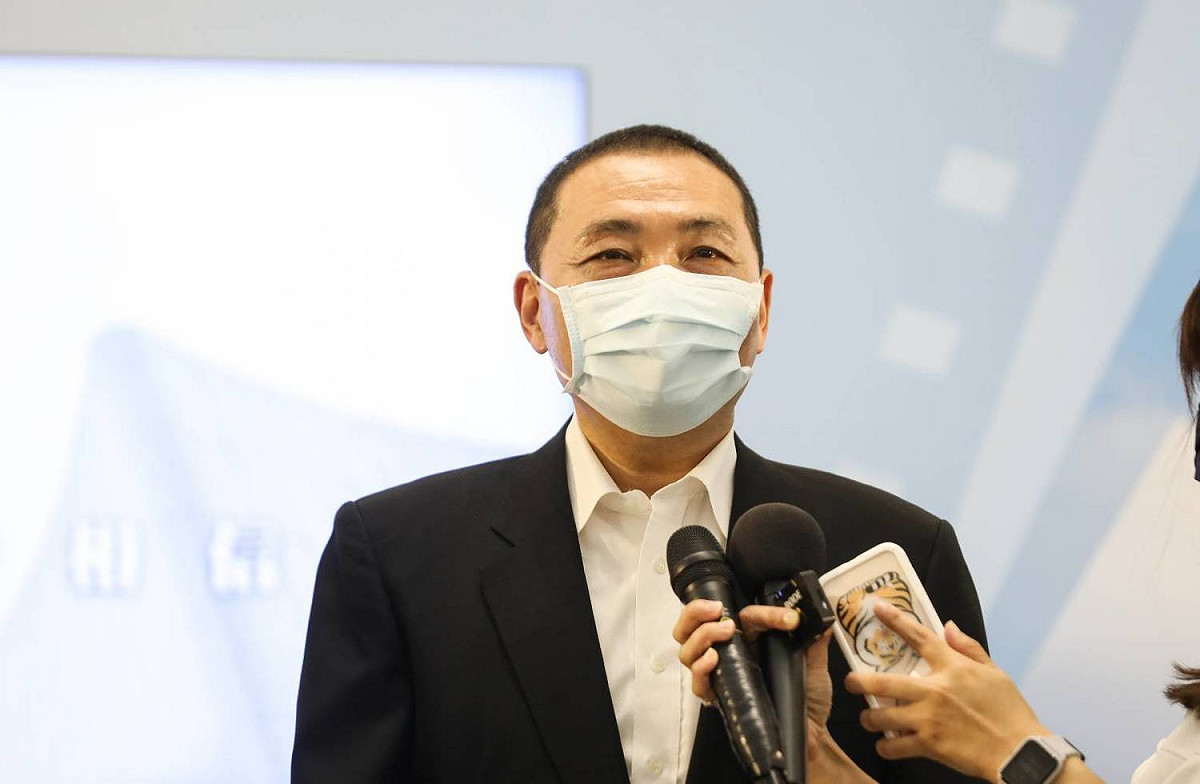 侯友宜表示，新北市暫無規劃讓八大行業復業，會視疫情狀況滾動式檢討。 圖：新北市政府/提供