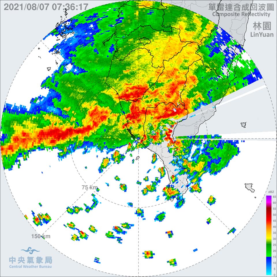 強對流雲系移入屏東。 圖/氣象局