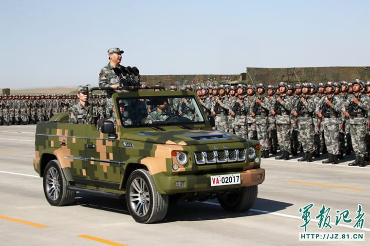 中國領導人習近平校閱解放軍。 圖：翻攝解放軍報(資料照片)