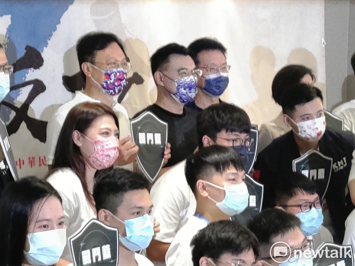 國民黨青年部舉辦青年營活動，促成國民黨主席江啟臣、中廣董事長趙少康與國民黨主席參選人卓伯源同台。 圖：黃建豪/攝（資料照片）