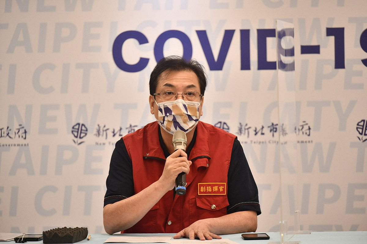 新北市副市長劉和然今（18）天拜託中央「別把年輕人當韭菜收割，讓他們有相對的剝奪感」，至少要有兩種疫苗可以選擇。 圖：新北市政府提供