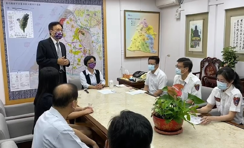 消防發展基金會的捐贈式在彰化縣長舉行。 卓伯源/提供