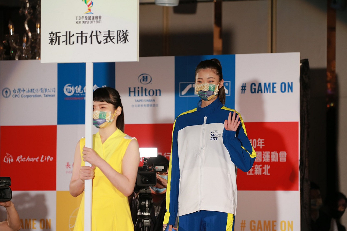羅嘉翎走上伸展台初體驗秀新北代表隊服 圖：新北市體育處提供