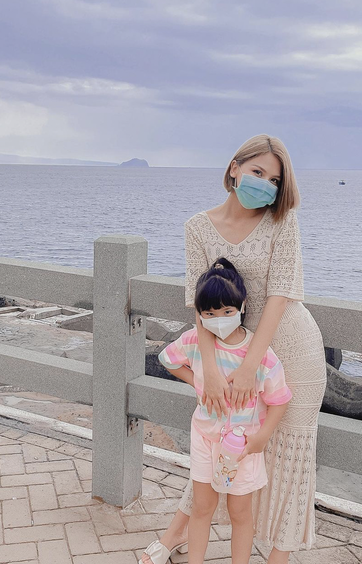 蕾菈慶祝女兒生日。 圖：翻攝IG／蕾菈