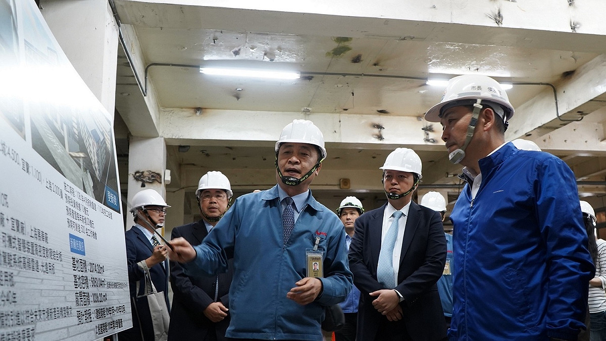 新北市工業區立體化方案鼓勵業者積極留設開放空間及能源利用，也期許業者能積極結合地區公共服務、公共運輸等規劃，以優化周邊環境整體服務機能。 圖：新北市經發局提供