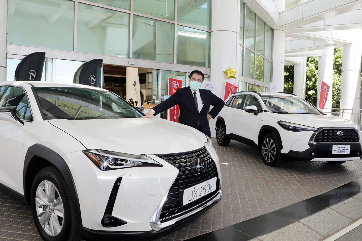 台南購物節今年消費抽獎大獎有Lexus及TOYOTA油電車，希望能吸引大家來台南參與台南購物節。 圖：台南市政府提供
