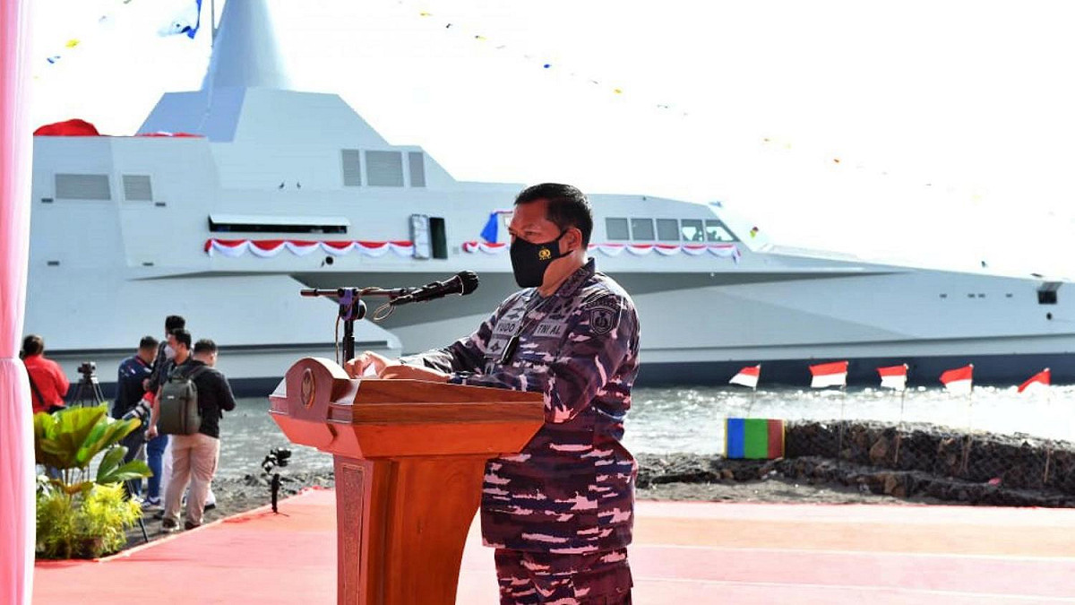 印尼海軍21日舉行三體快速導彈艦「果洛號(KRI Golok-688)」下水典禮。 圖：翻攝印尼海軍官網