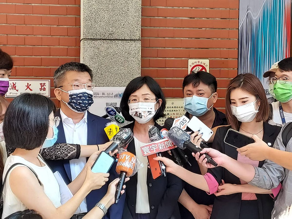 有媒體報導內閣將改組，蘇巧慧接受媒體訪問。 圖：陳佩君／攝
