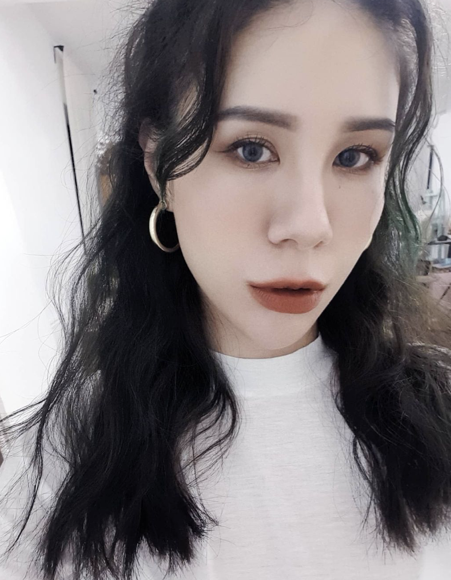 YouTuber「丹妮婊姐」經常在社群帳號中開放問答與網友互動。 圖：翻攝IG/丹妮婊姐