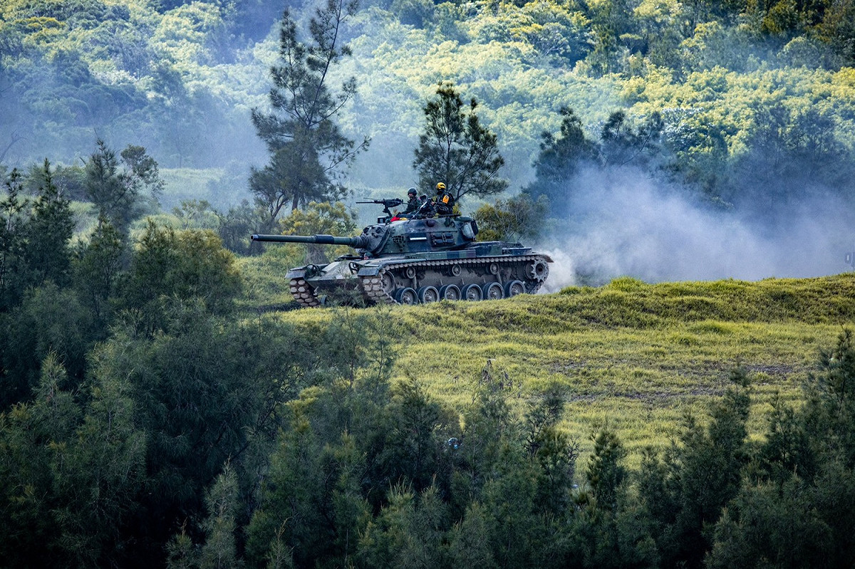 CM11戰車快速機動馳騁戰場。 圖：翻攝中華民國陸軍臉書