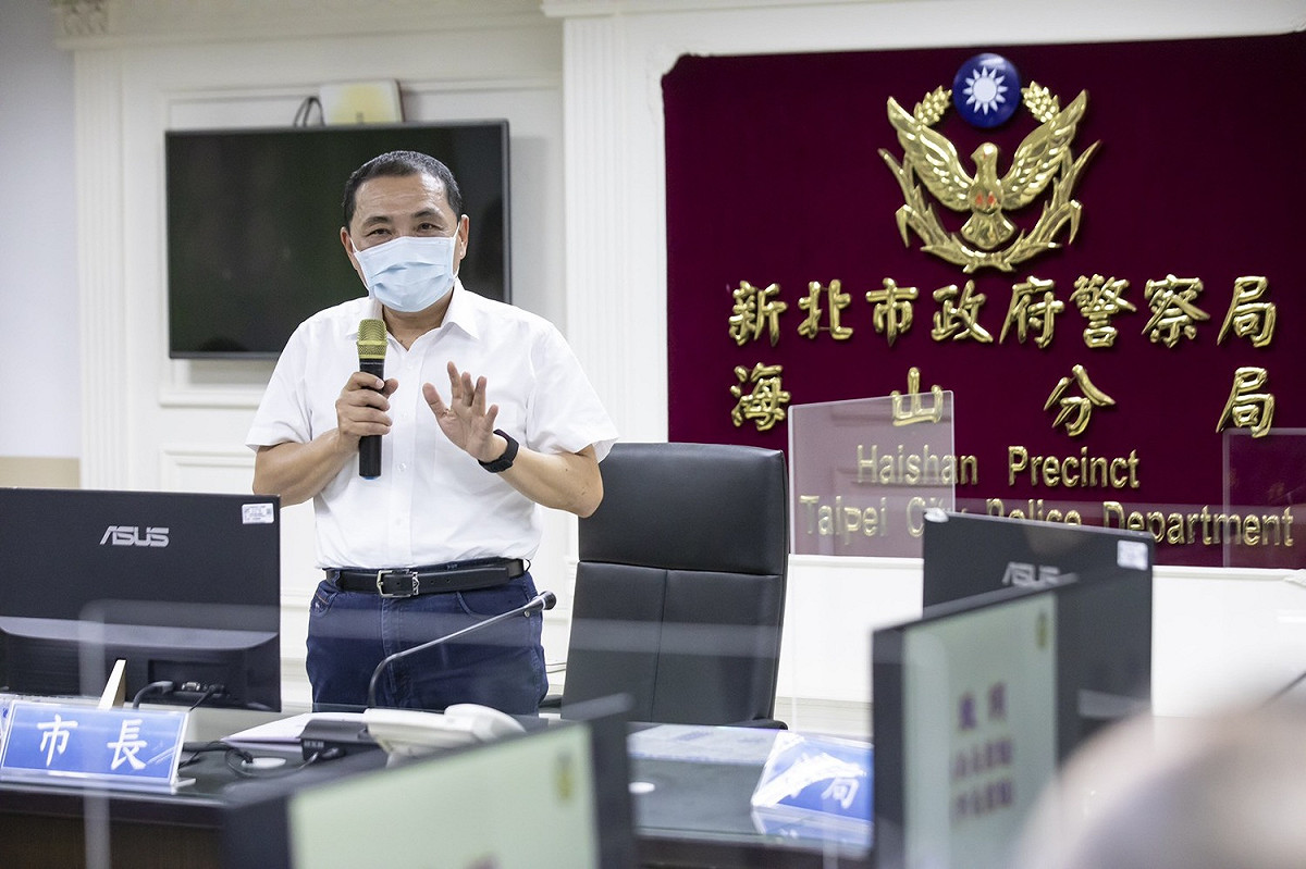 新北市長侯友宜的施政表現獲79%民眾肯定，也是六都中唯一滿意度超過7成的市長。 圖：新北市政府/提供