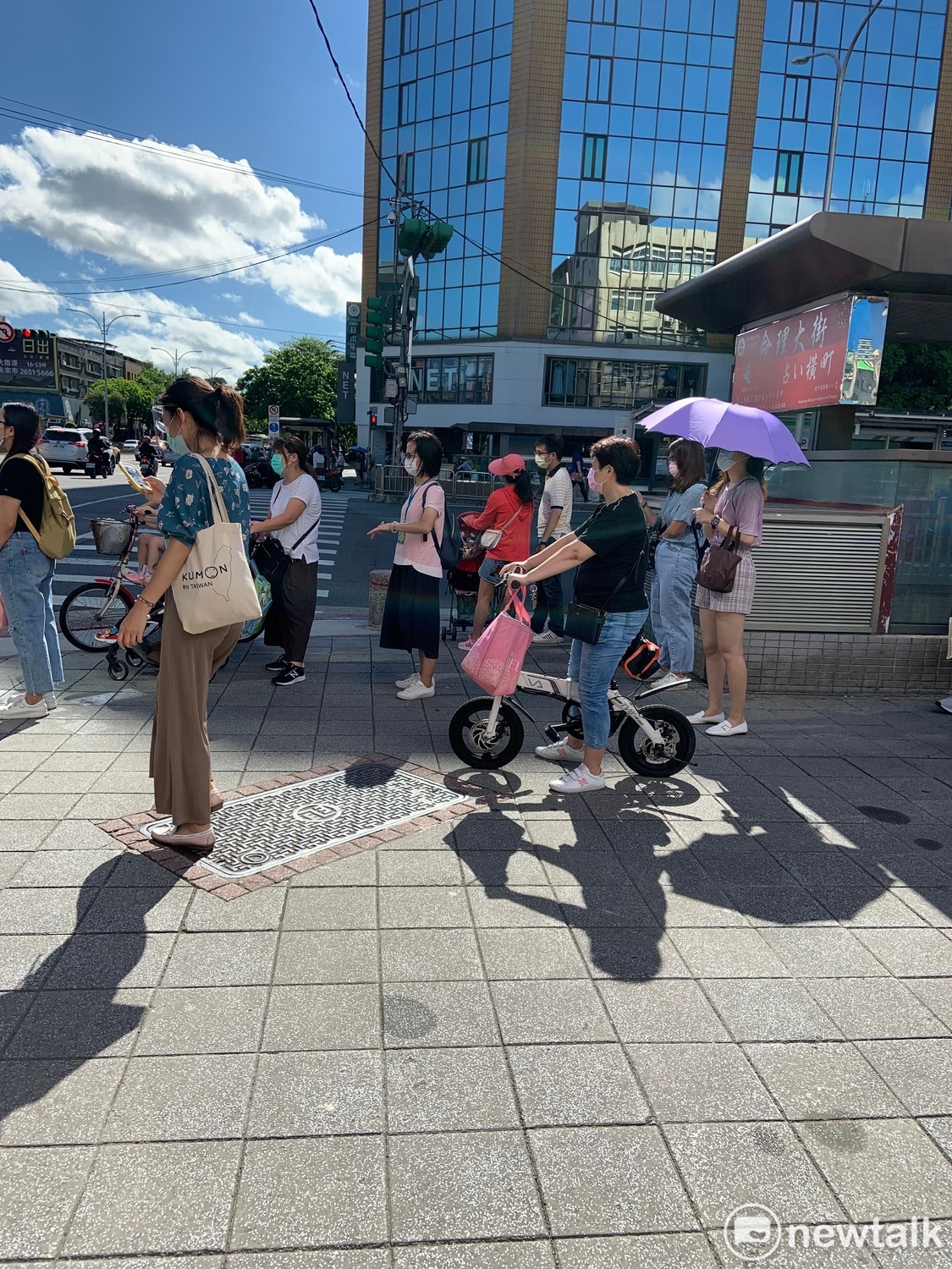 今日天氣炎熱，中央氣象局對5縣市發布高溫特報（資料照）。 圖：張家寧／攝