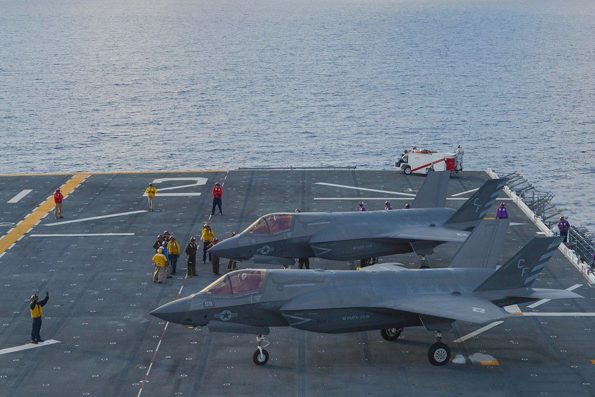 胡蜂級兩棲突擊艦「艾塞克斯號(LHD-2)」改裝後可搭載F-35B戰機。 圖：翻攝戰鬥情報中心 CIC臉書(資料照片)