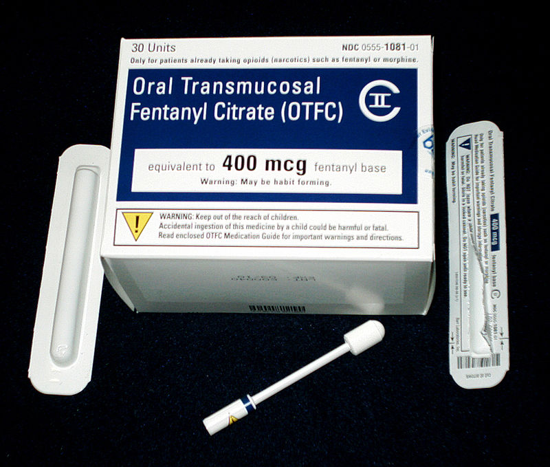 芬太尼（fentanyl）的包裝及樣品。 圖 : 翻攝自維基百科